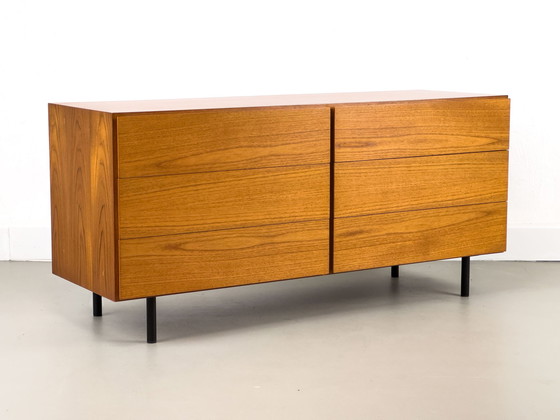 Image 1 of Laag teak dressoir met laden 1970S