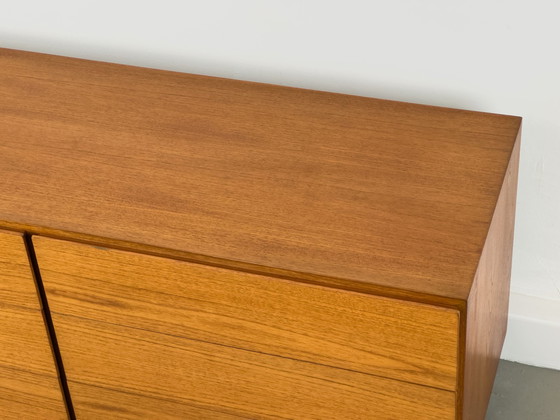 Image 1 of Laag teak dressoir met laden 1970S