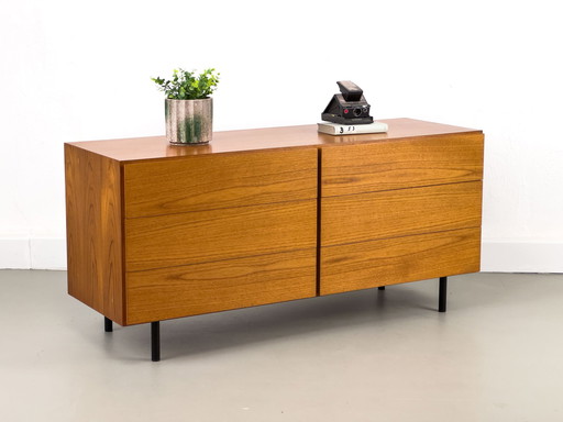 Laag teak dressoir met laden 1970S