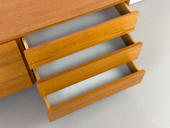 Image 1 of Laag teak dressoir met laden 1970S