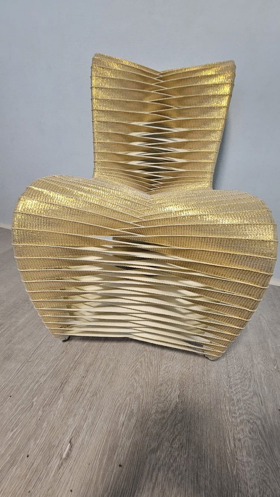 Image 1 of Sculpture Chair "The Hunger Games"  Kleur Goud