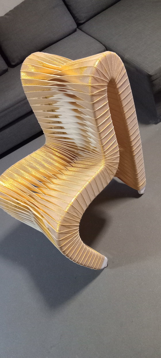 Image 1 of Sculpture Chair "The Hunger Games"  Kleur Goud