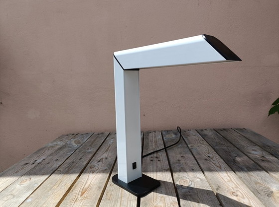 Image 1 of Minimalist Bureaulamp Post Modern Dutch Design 80S Vintage Toucan Lamp