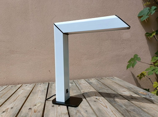 Minimalist Bureaulamp Post Modern Dutch Design 80S Vintage Toucan Lamp