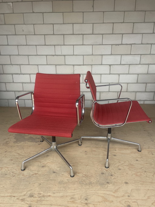 Vitra Eames Ea108 Hopsak/Chroom (Rood)