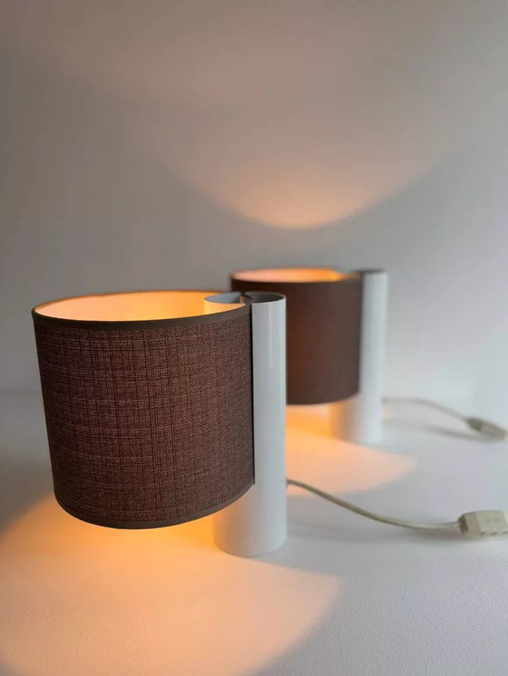 Image 1 of 2X Vintage tafellamp, wit en bruin, "Fluette" van Gramigna