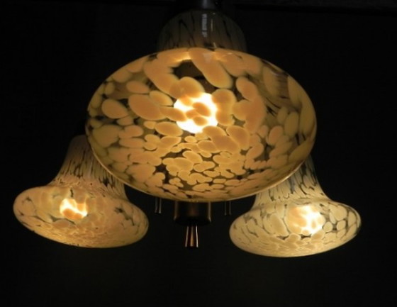 Image 1 of Vintage hanglamp met 3 gewolkte glazen kappen