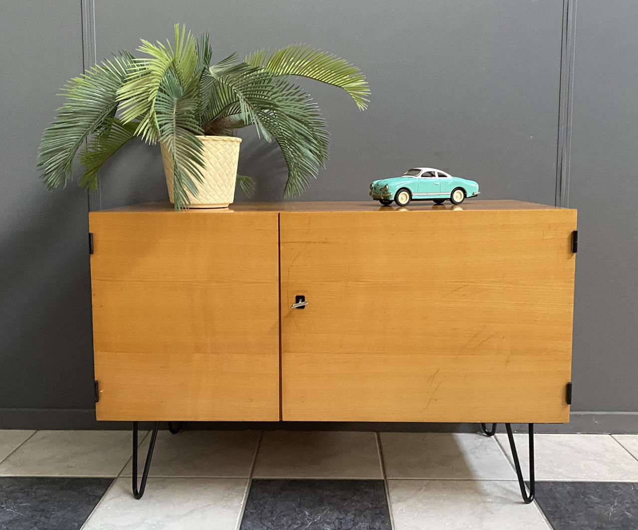 Blond houten lage kast 1970S