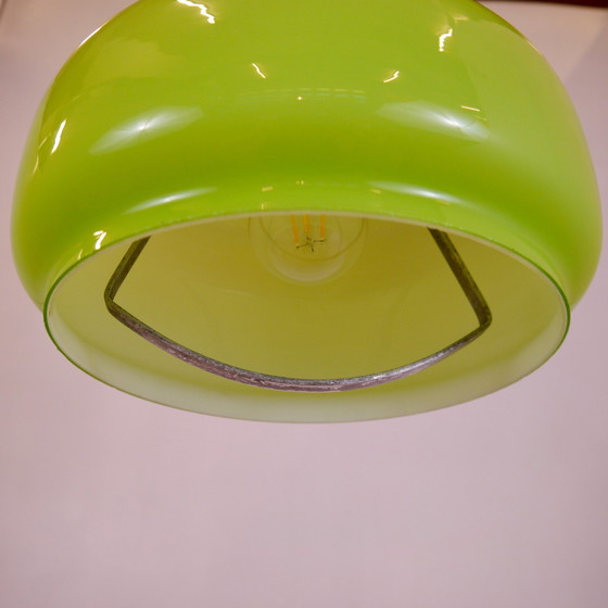 Image 1 of Vintage appelgroene opaline hanglamp uit de jaren 70