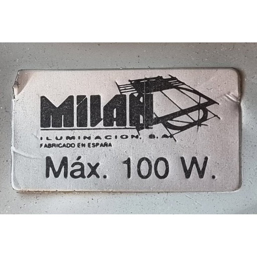 Paar vintage wandlampen van goudkleurig metaal en glas in de vorm van een Chinese hoed