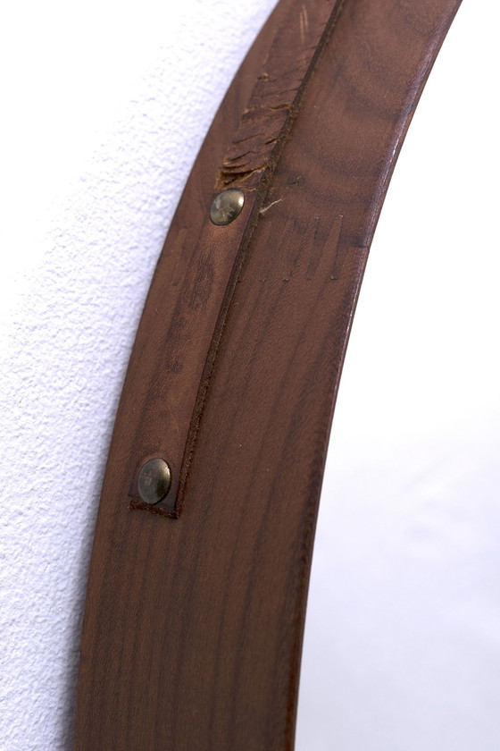 Image 1 of Ronde spiegel met teak frame