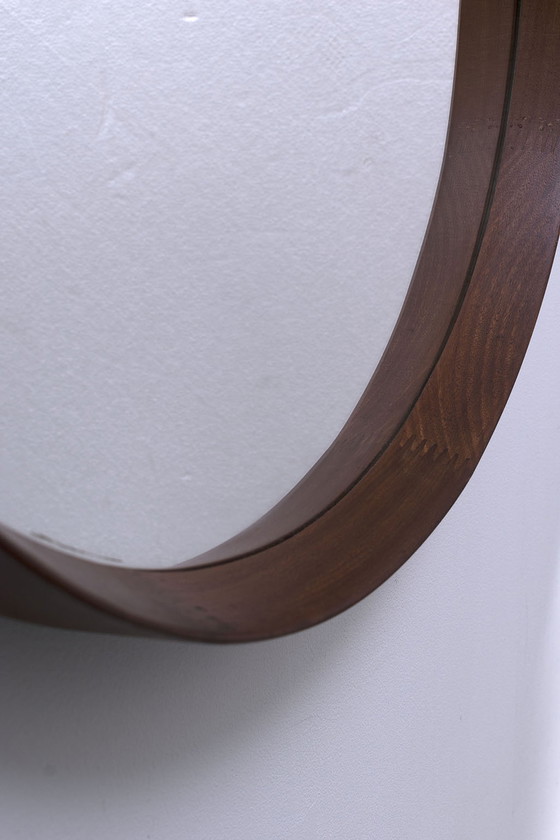 Image 1 of Ronde spiegel met teak frame