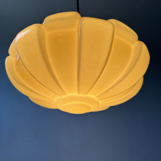 Image 1 of Antieke Art-Deco Opaline Hanglamp