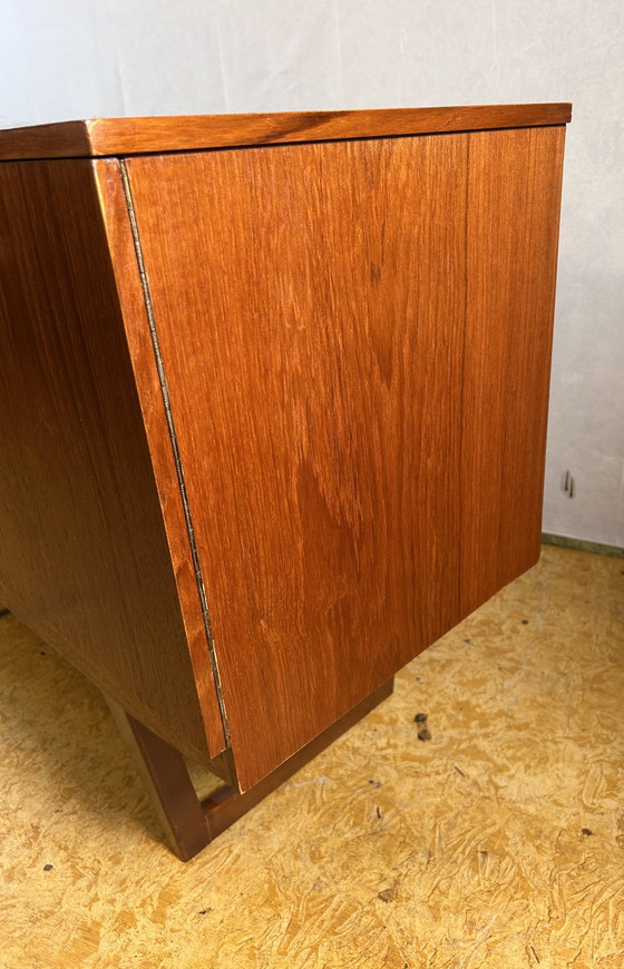 Image 1 of Mid-Century Retro Vintage Teak Dressoir Door Beautility 1960S Dit prachtige Mid Century Teak Dressoir Door Beautility Furniture
