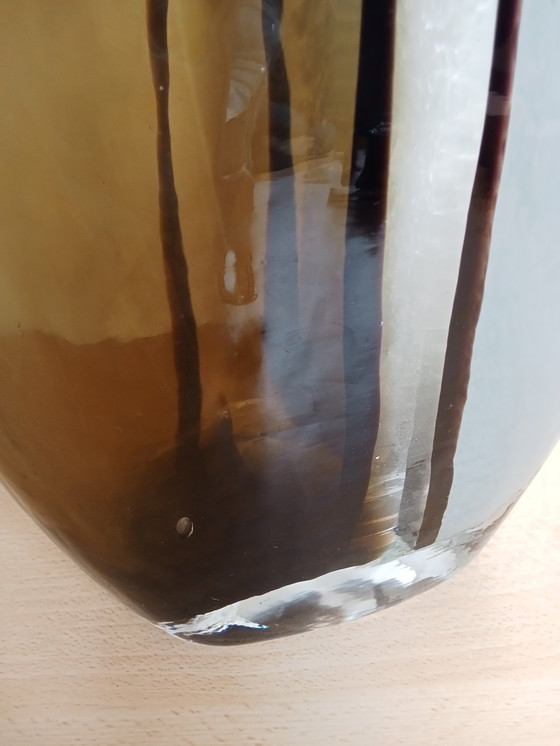 Image 1 of Mondgeblazen Mocca Zwart Wit Scandinavisch Glas Ovaal Vaas 50- Er Jaren