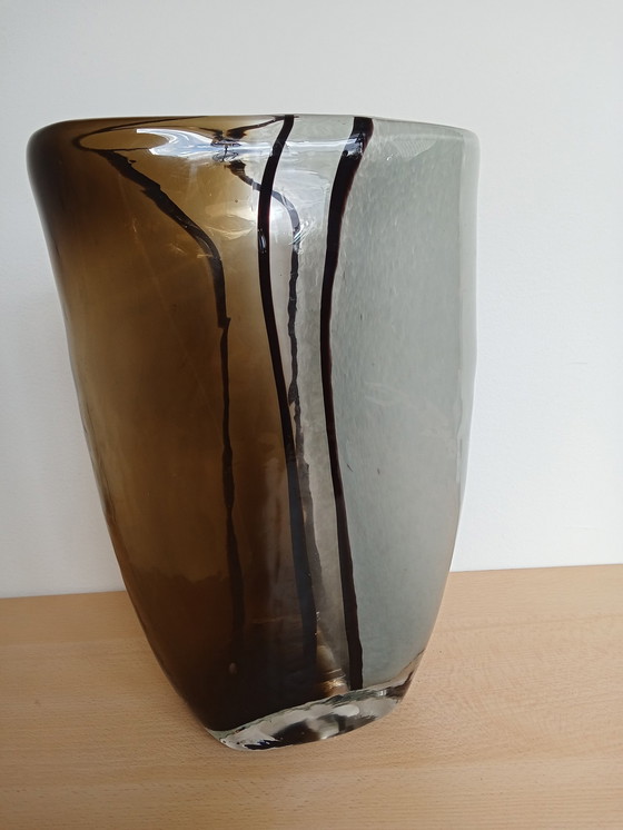 Image 1 of Mondgeblazen Mocca Zwart Wit Scandinavisch Glas Ovaal Vaas 50- Er Jaren