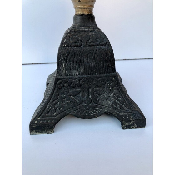 Image 1 of Victoriaanse olielamp met melkglas en ijzeren metaal, Engeland 1900