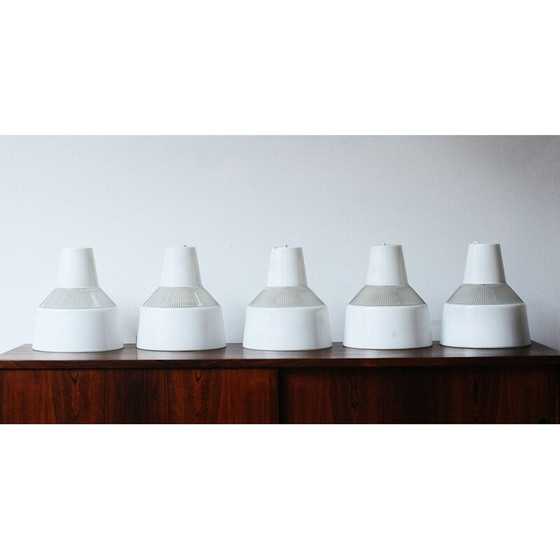 Image 1 of Vintage witte glazen hanglamp, 1950