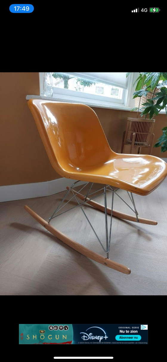 Image 1 of Vintage Houtoku/Artifort rocking chair