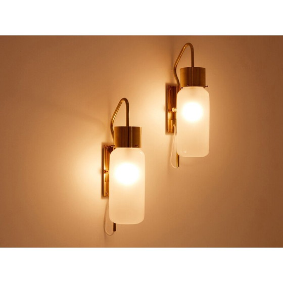 Image 1 of Paar vintage Lp 10 wandlampen in messing en opaline glas van Luigi Caccia Dominioni voor Azucena Editor, 1970