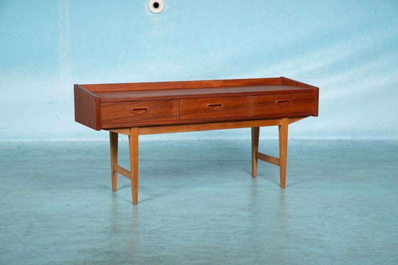 Image 1 of Vintage gerenoveerde sideboard teakhout, midmod 60s chest