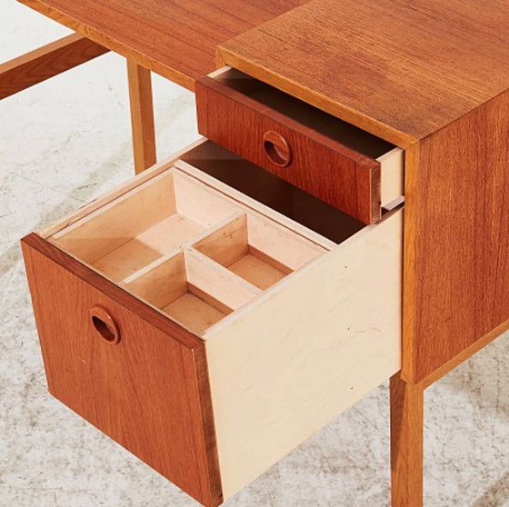 Image 1 of Teakhouten kaptafel / bureau 60