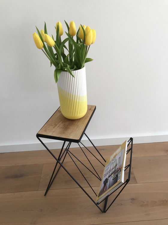 Image 1 of Mid-Century Bijzettafel -Magazine Rack Vintage