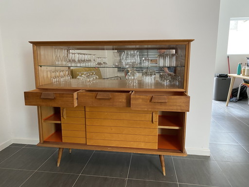 Vitrine kast met spiegel