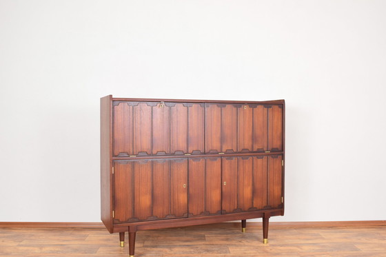 Image 1 of Mid Century Noorse teakhouten hoge plank, 1960S.