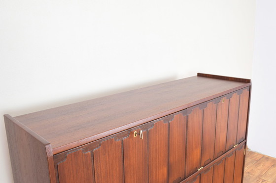 Image 1 of Mid Century Noorse teakhouten hoge plank, 1960S.