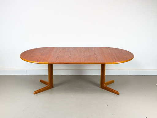 Deense ronde teakhouten eettafel met verlengstukken van Gudme Møbelfabrik, 1970S