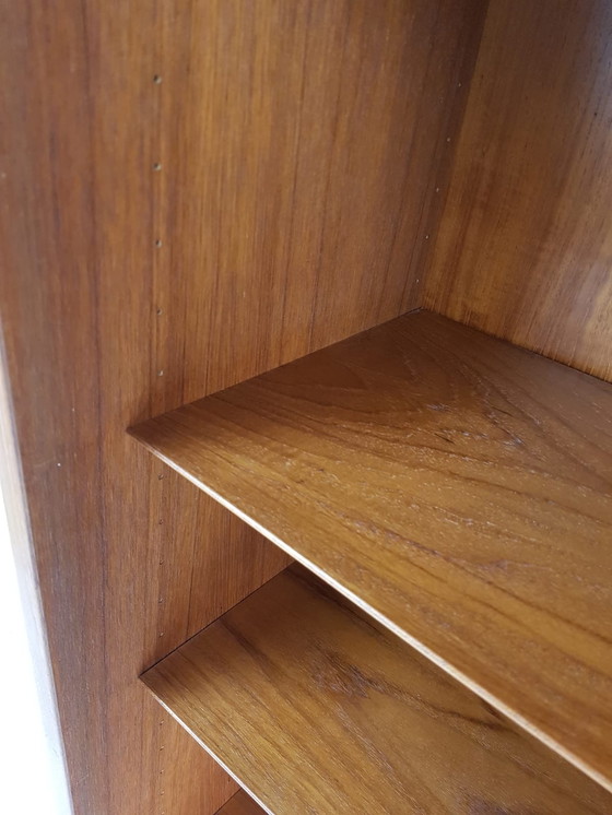 Image 1 of Vintage teakhouten Hundevad Deense vitrinekast | wandkast