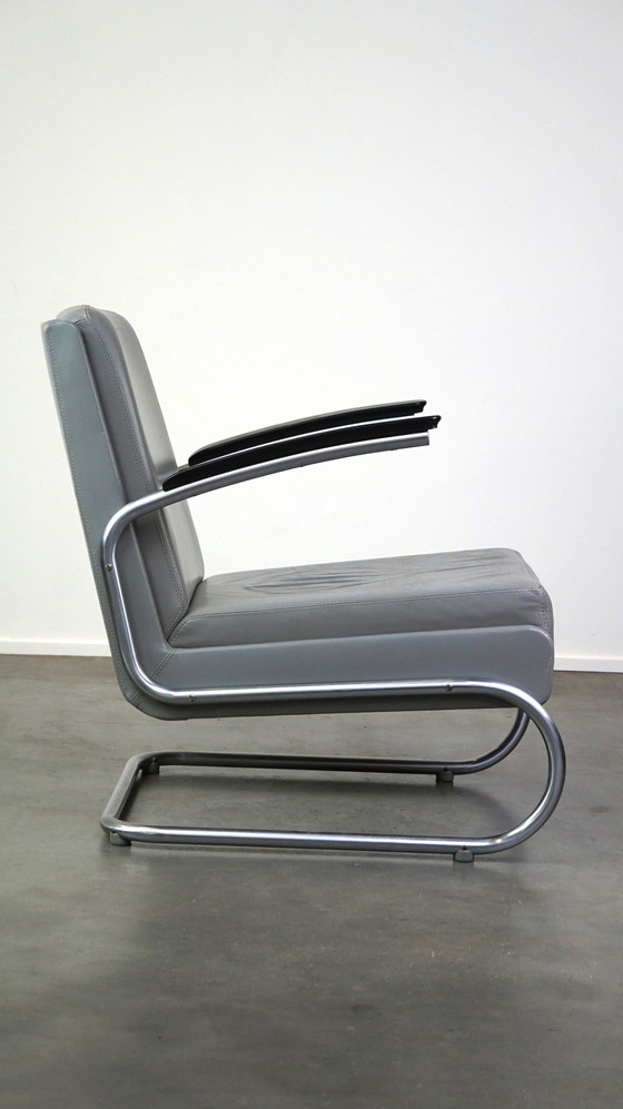 Image 1 of Vintage grijze rundleren bauhaus design fauteuil