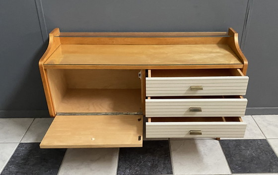 Image 1 of Laag Dressoir 1960S Wit Laden 1 Deur