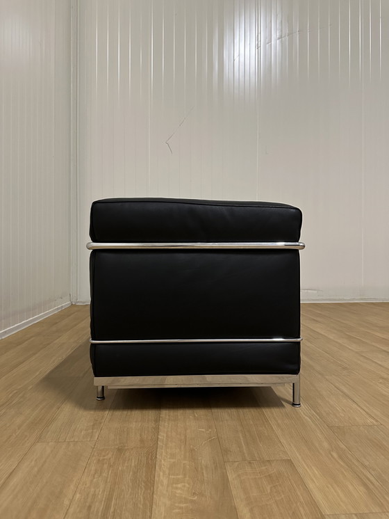 Image 1 of Cassina Lc2 Le Corbusier 3-Zitsbank