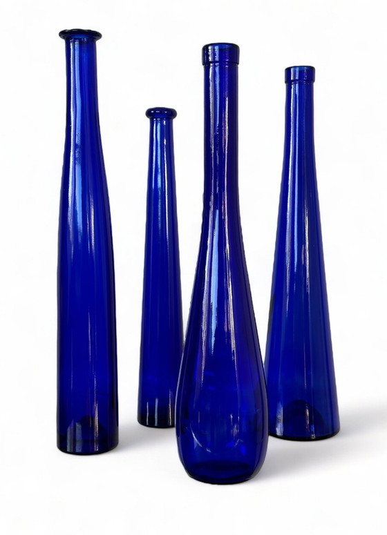 Image 1 of Collectie Vintage Blauwe Flessen Glas Cobalt Wijnflessen 