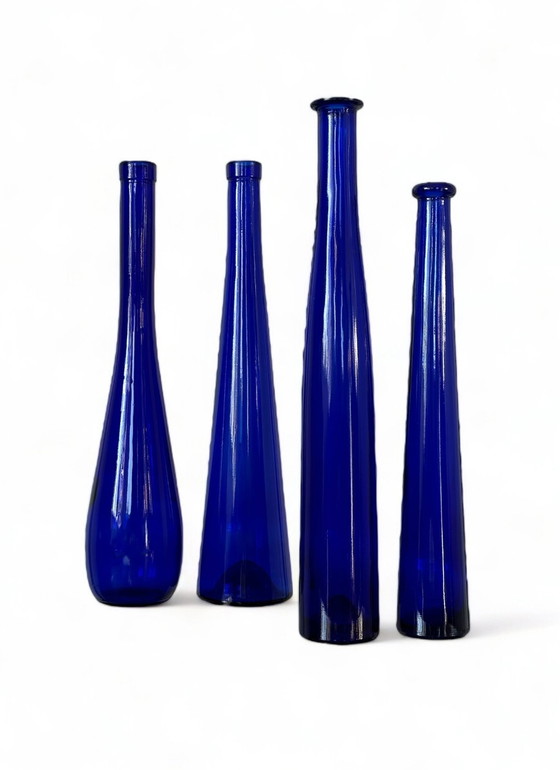 Image 1 of Collectie Vintage Blauwe Flessen Glas Cobalt Wijnflessen 