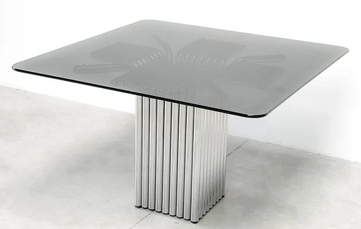 Chromen buisvormige eettafel