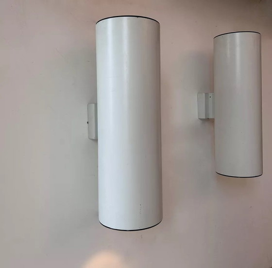 Image 1 of 2X Vintage cilindervormige wandlamp, mat wit metaal, Duitsland Erco 1976