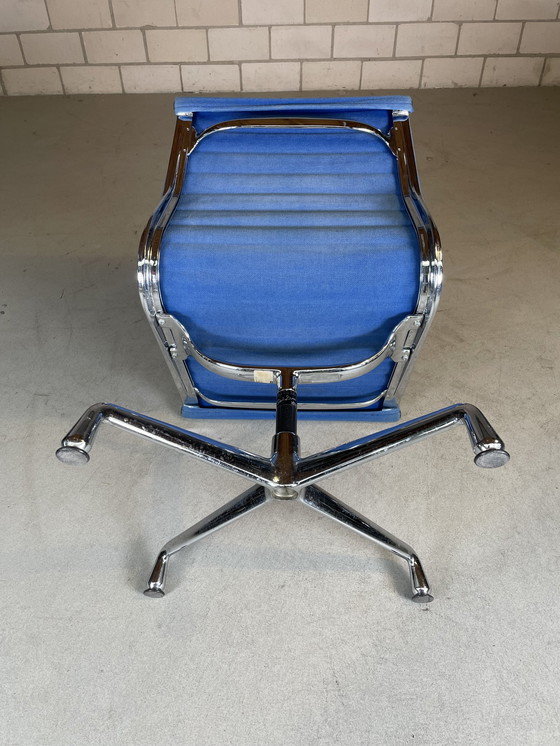 Image 1 of 4X Vitra Eames Ea105 Blauw