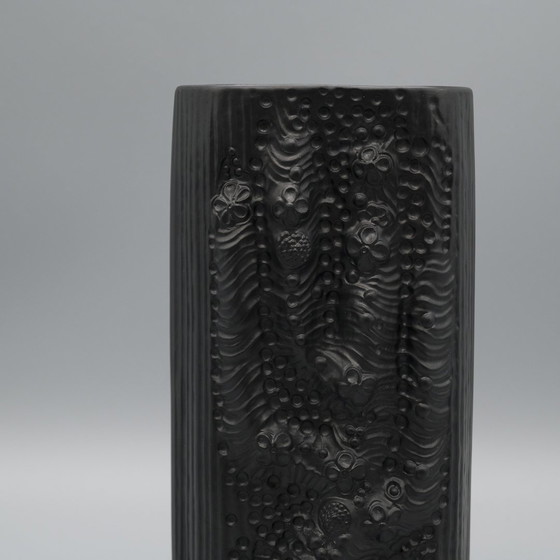 Image 1 of Martin Freyer Rosenthal Studio-Line Bisque Porcelaine Noire Op-Art Reliëfvaas