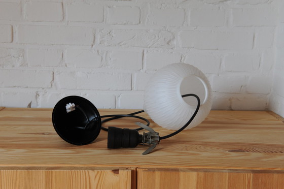 Image 1 of Aloys Gangkofner vintage melkglazen hanglampje