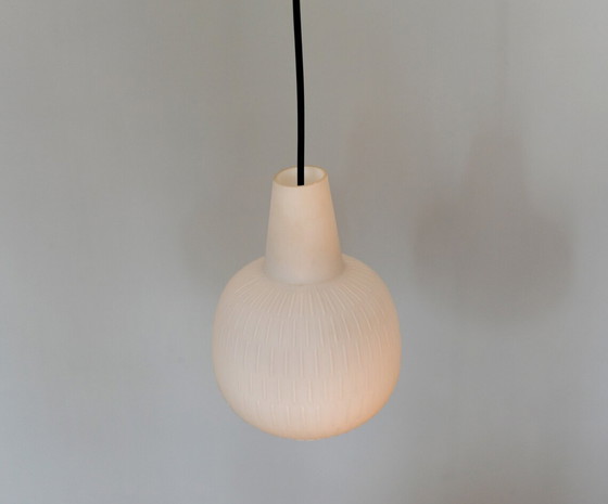 Image 1 of Aloys Gangkofner vintage melkglazen hanglampje