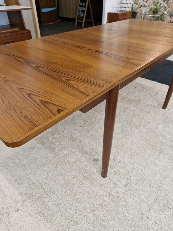 Image 1 of Vintage Eettafel Uitschuifbaar Teak Fineer 70S