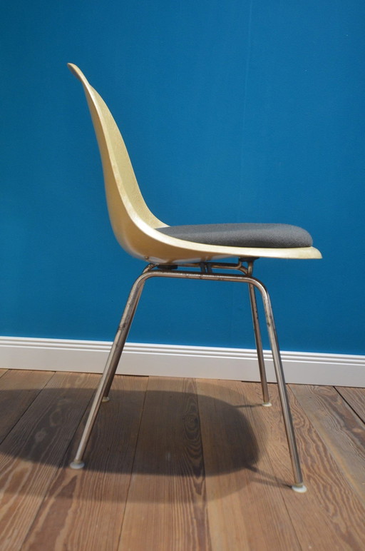 Glasvezel stoel Dsx Charles & Ray Eames Herman Miller jaren 50