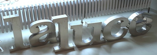 6X La Luce 3-D aluminium letters