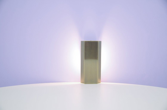 Image 1 of Geborsteld Gouden Wandlamp Massive