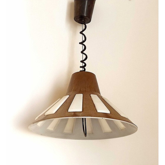 Image 1 of Vintage lichtbruine bakelieten en plastic hanglamp, 1970