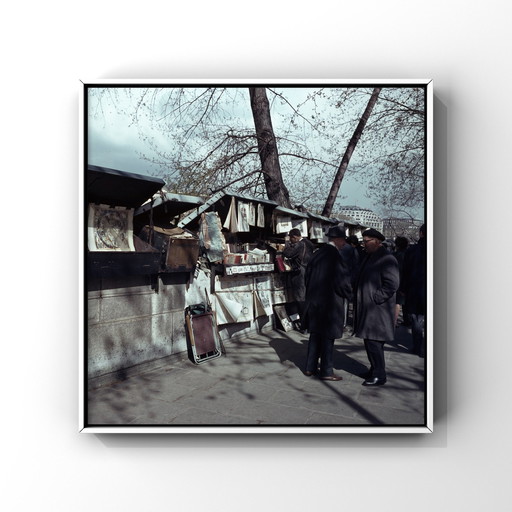 1X Fine Art Print “Boekenstalletjes Langs De Seine, 1960”