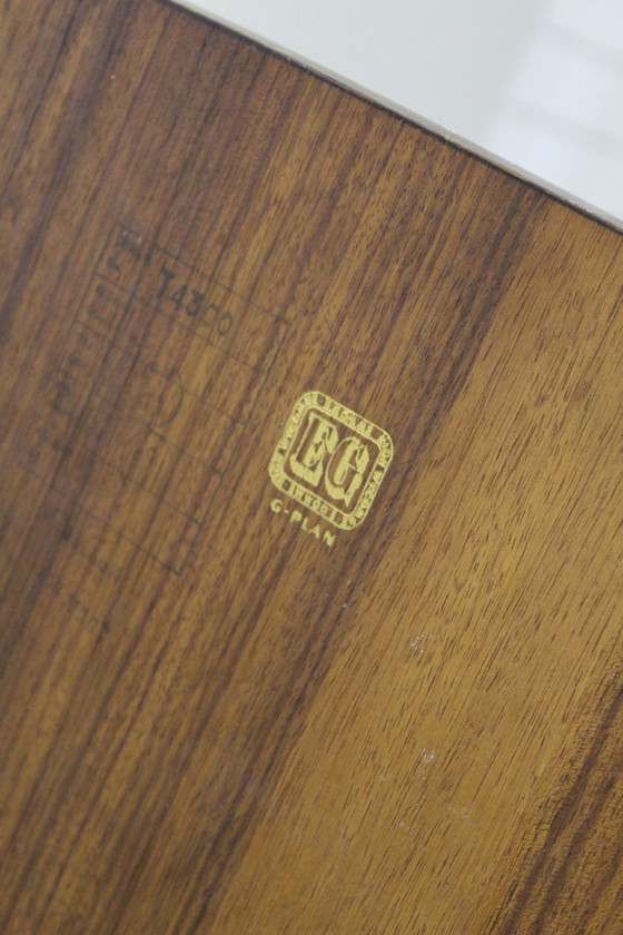 Image 1 of Vintage Uitklapbare Eettafel, G-Plan - Brits Design, Ovaal, Jaren '60